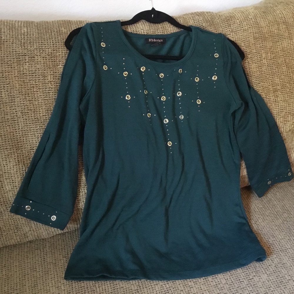 BYDESIGN Vintage Green Holiday Slit Sleeve Blouse